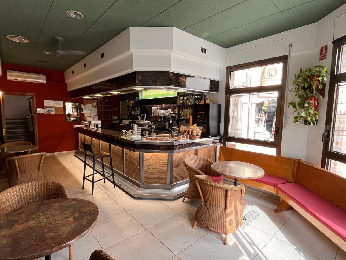 Hostal Tarres أنغولوس المظهر الخارجي الصورة