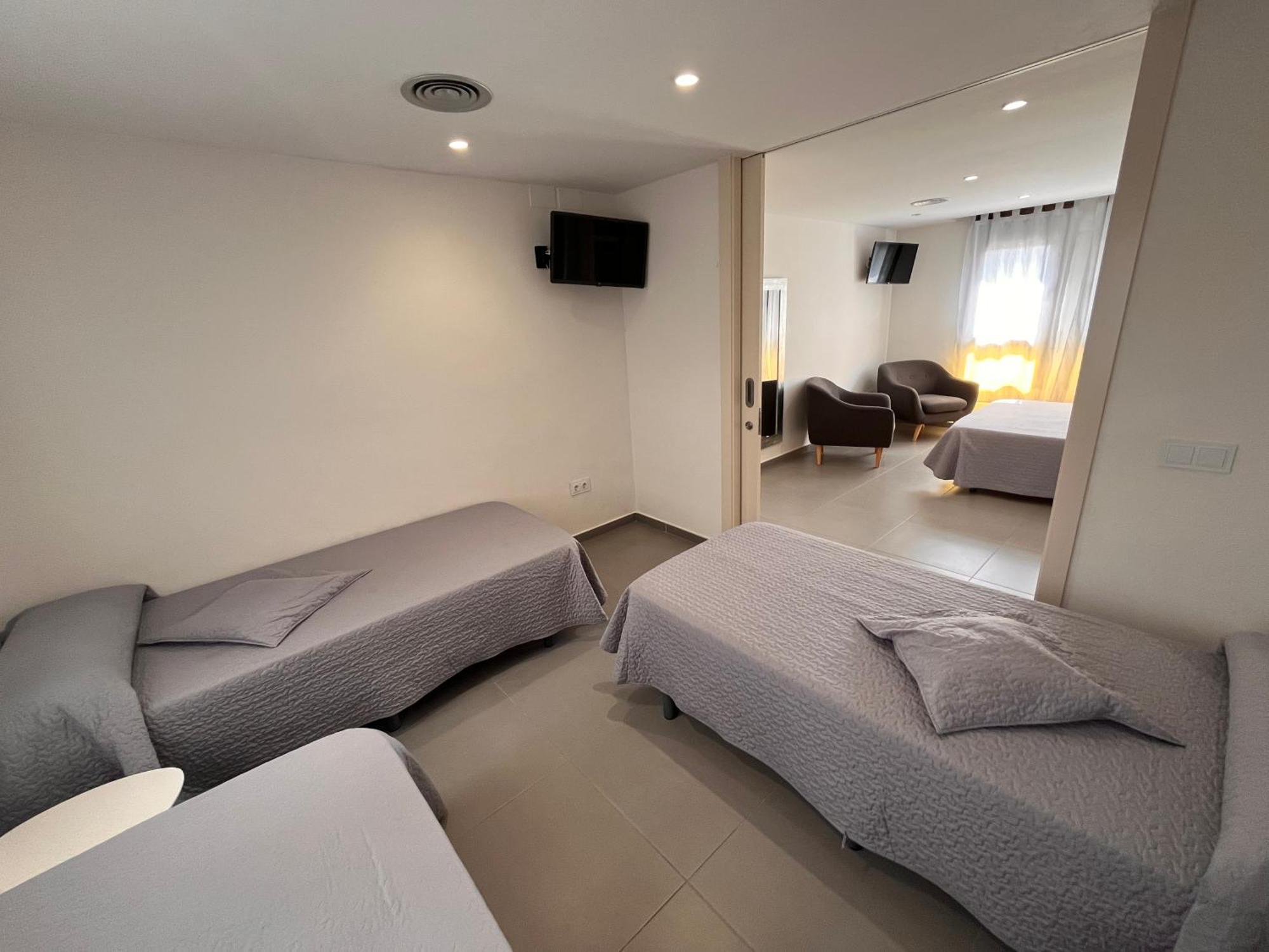 Hostal Tarres أنغولوس المظهر الخارجي الصورة