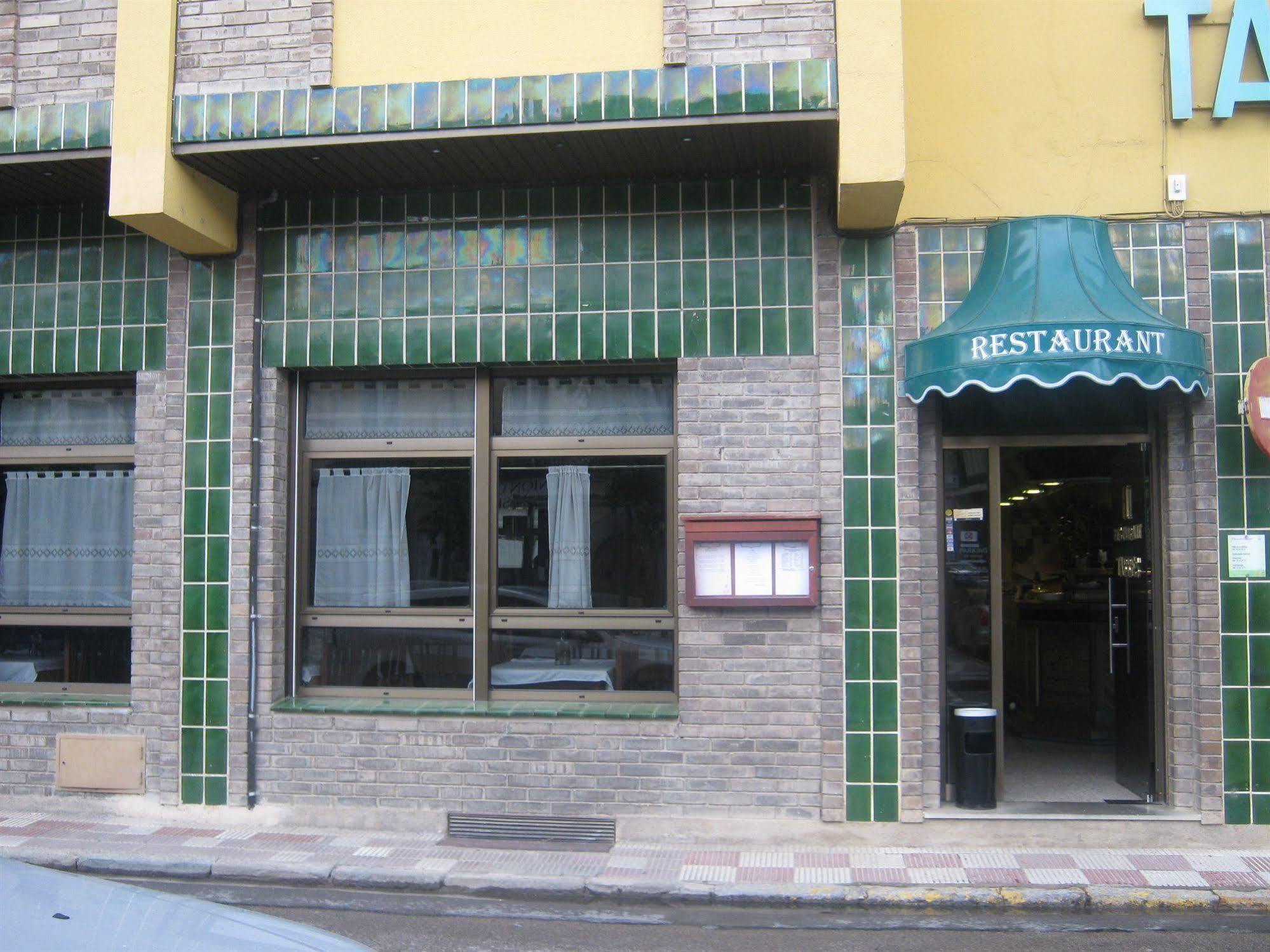 Hostal Tarres أنغولوس المظهر الخارجي الصورة