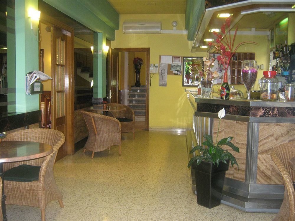 Hostal Tarres أنغولوس المظهر الخارجي الصورة